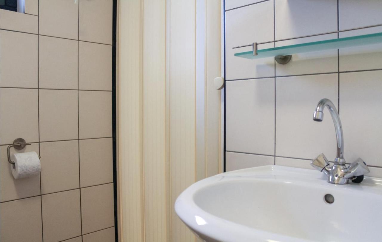 Lovely Home In Reutum With Wifi Екстер'єр фото